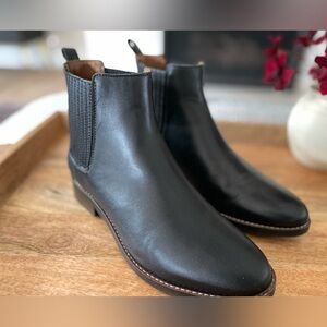 New Thursday Boot Co Dreamer Chelsea Boots Black Leather Womens Size 9